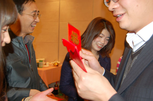 沒有抽中大獎(jiǎng)，有點(diǎn)慰問獎(jiǎng)也不錯(cuò)